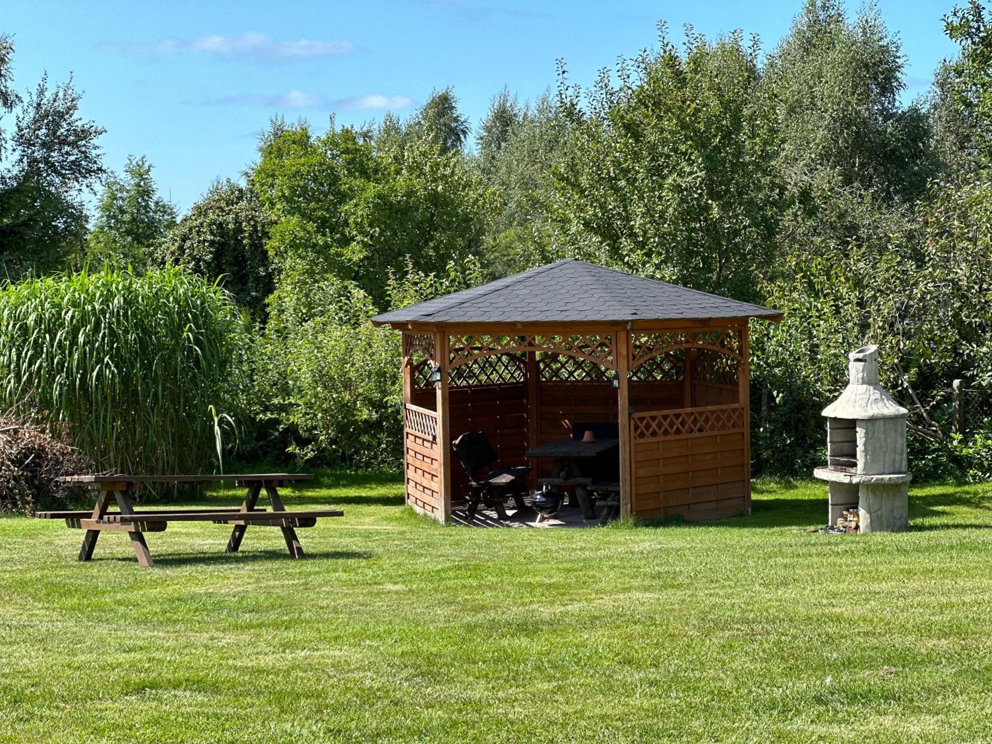 Na Poczatku - Apartamenty Ujście-Darłowskie Exteriör bild